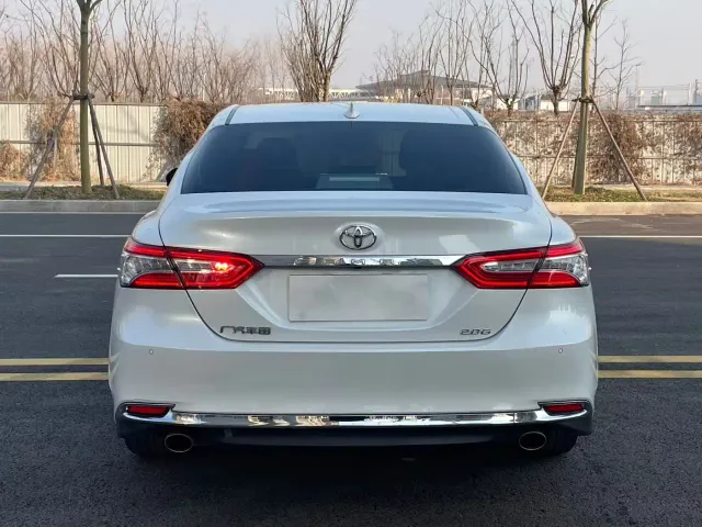 Toyota Camry — Фото автомобиля 8