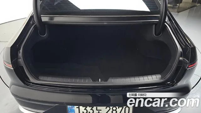 Hyundai Grandeur Grandeur (GN7) 2.5 Бензин 2WD — Фото автомобиля 27