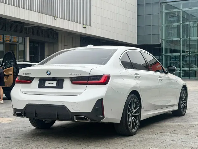 BMW 3 Series — Фото автомобиля 15