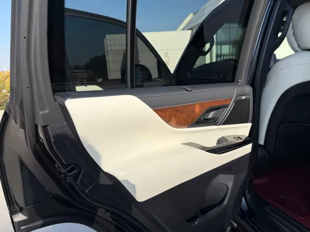 Lexus LX — Фото автомобиля 16