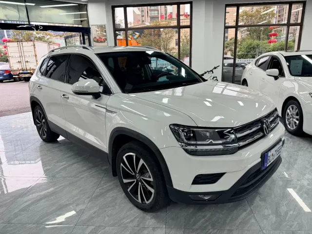 Volkswagen Tharu — Фото автомобиля 3