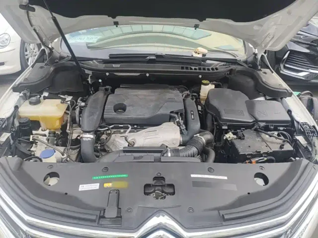 Citroen C6 — Фото автомобиля 19