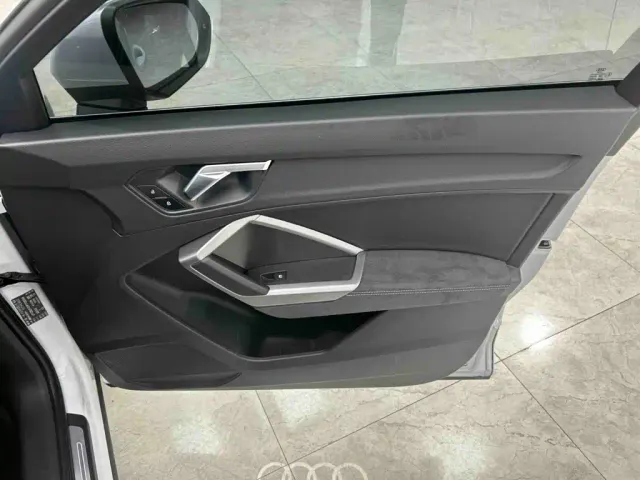 Audi Q3 — Фото автомобиля 17