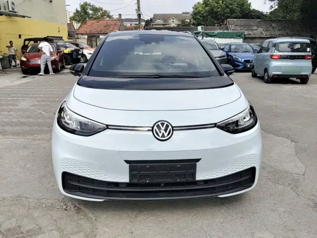Volkswagen ID.3 — Фото автомобиля 2