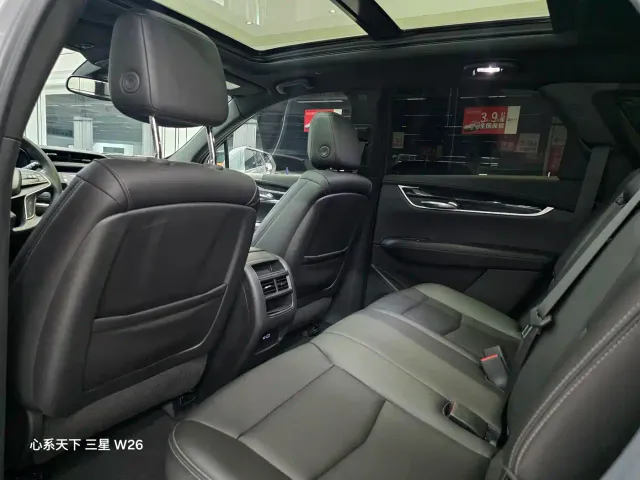Cadillac XT5 — Фото автомобиля 12