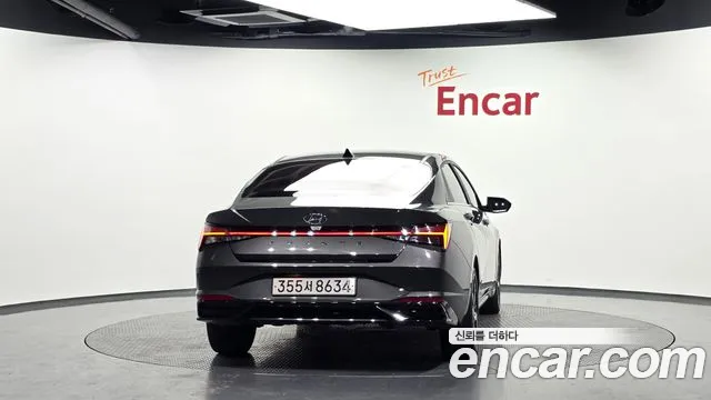 Hyundai Avante CN7 — Фото автомобиля 4
