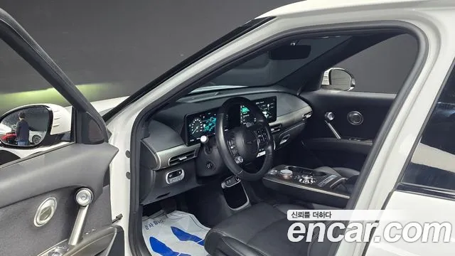 Genesis GV60 — Фото автомобиля 10