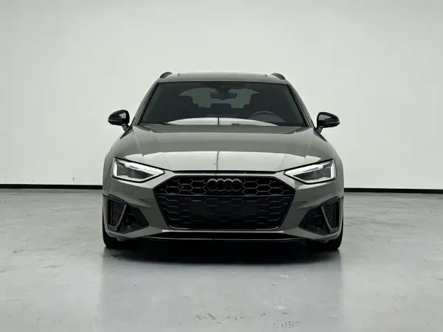 Audi Audi S4 2023 S4 Avant 3.0TFSI — Фото автомобиля 3