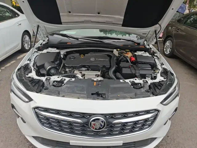 Buick Regal — Фото автомобиля 19