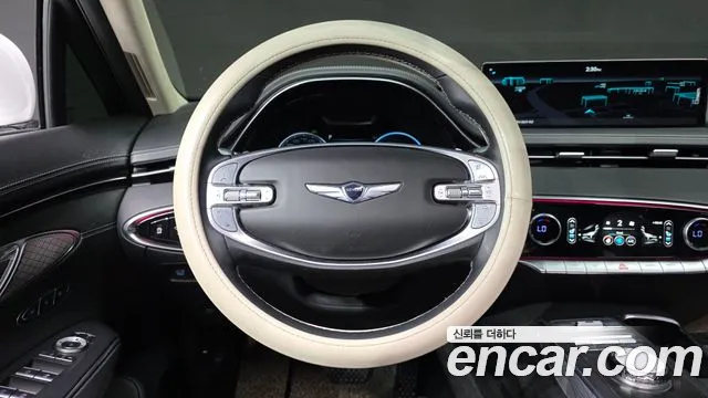 Genesis GV70 — Фото автомобиля 14