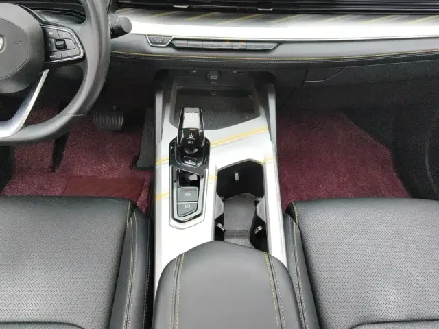 Geely Emgrand L — Фото автомобиля 16