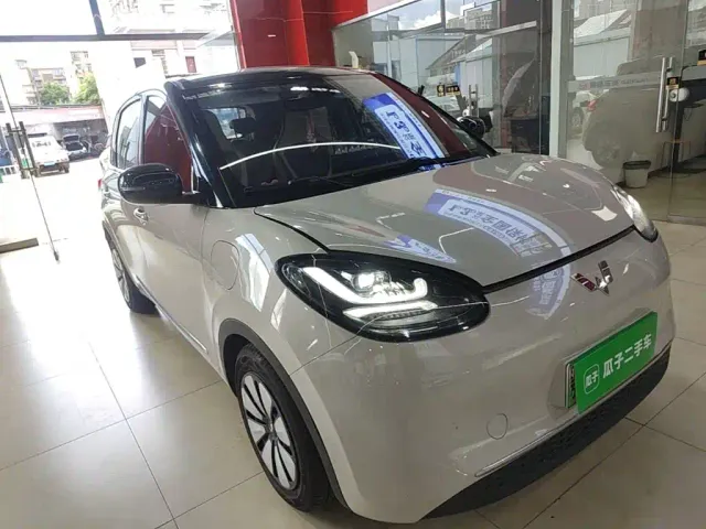 Wuling Bingo — Фото автомобиля 3