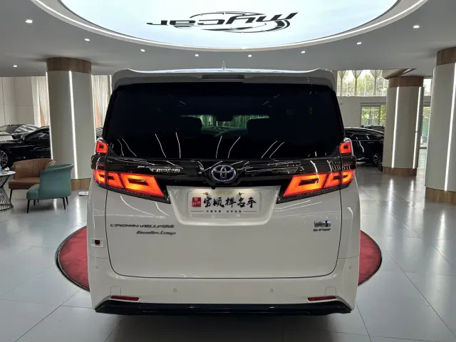 Toyota Vellfire — Фото автомобиля 6