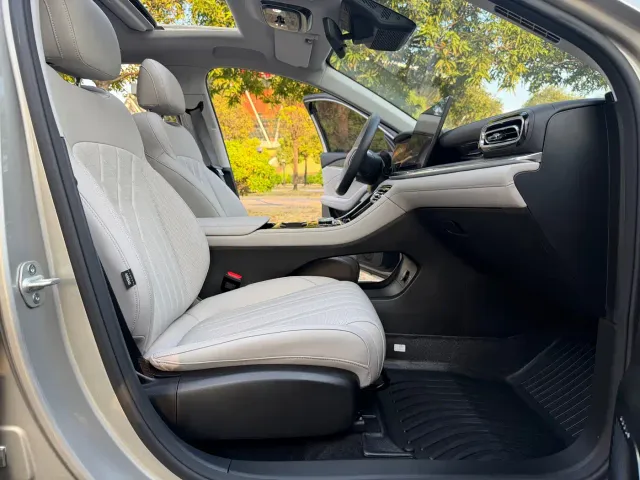 Geely Galaxy Stellar 6 — Фото автомобиля 15