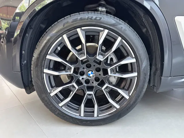 BMW X5 — Фото автомобиля 18