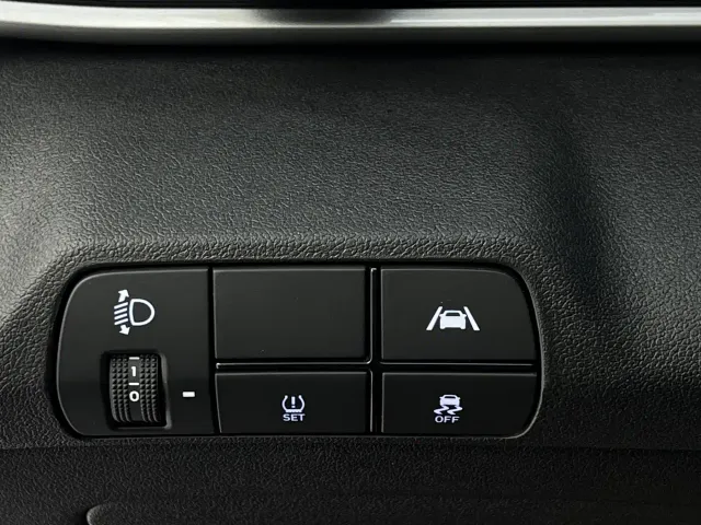 Hyundai Elantra — Фото автомобиля 18