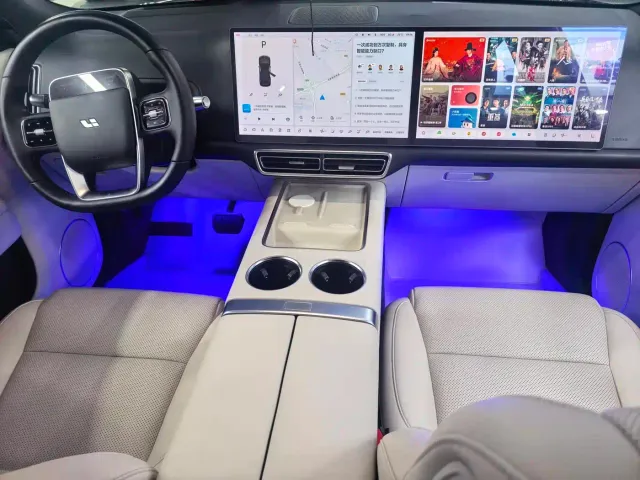 Li Auto L8 — Фото автомобиля 7