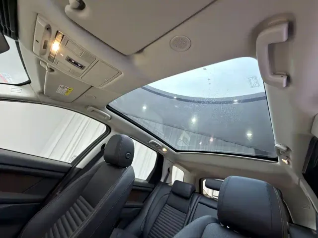Land Rover Discovery Sport — Фото автомобиля 14