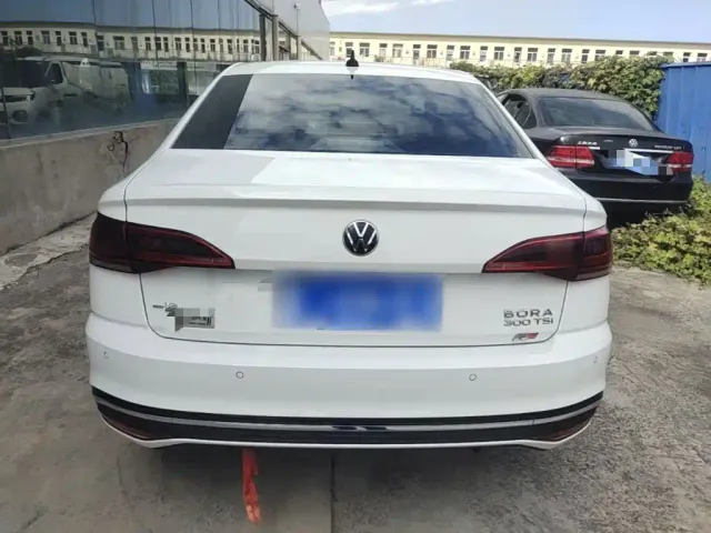 Volkswagen Bora — Фото автомобиля 5