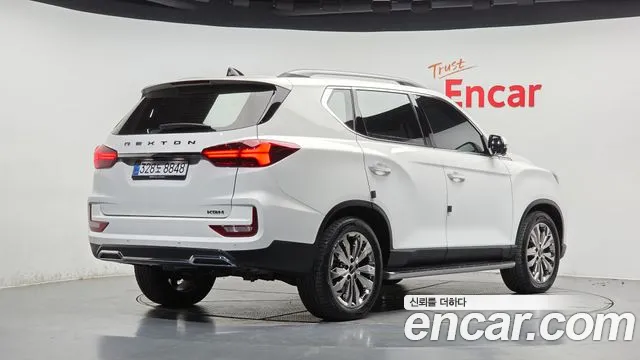 KGM Rexton — Фото автомобиля 2