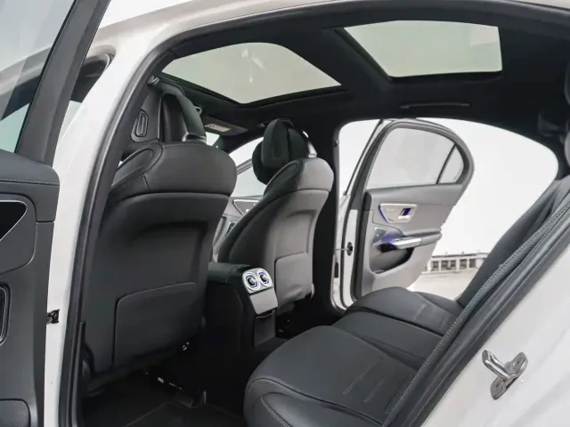 Mercedes-Benz C-Class — Фото автомобиля 22