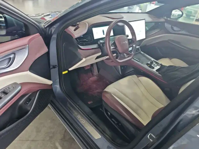 BYD Seal — Фото автомобиля 15