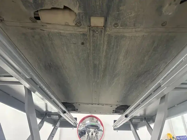 Tesla Model Y — Фото автомобиля 25