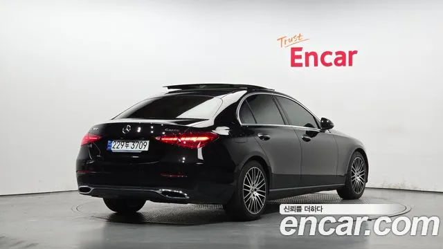 Mercedes-Benz C-Class — Фото автомобиля 2
