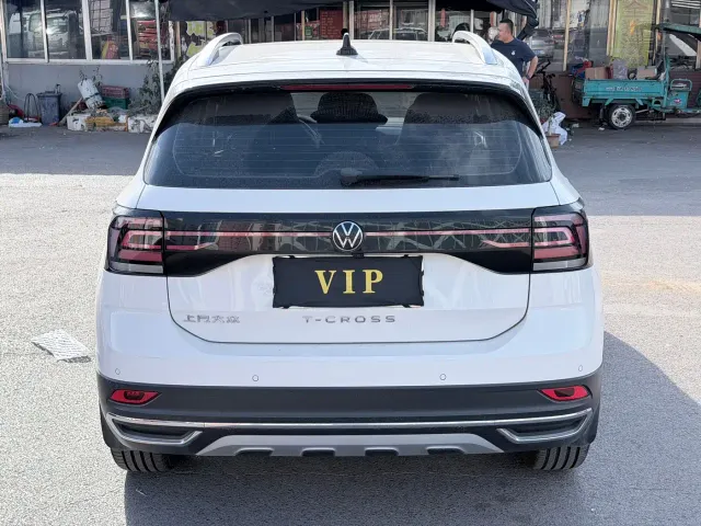 Volkswagen T-Cross — Фото автомобиля 5