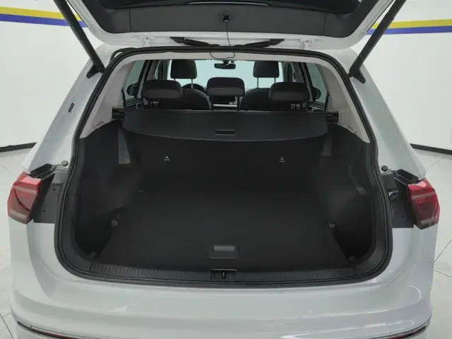 Volkswagen Tiguan L — Фото автомобиля 4