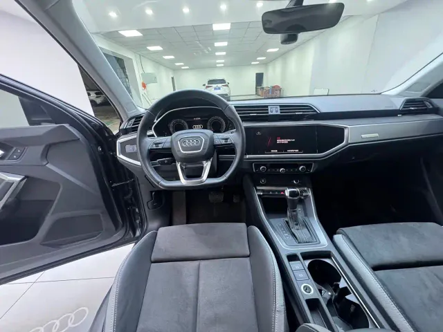 Audi Q3 — Фото автомобиля 13