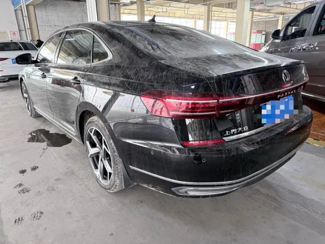 Volkswagen Passat — Фото автомобиля 21