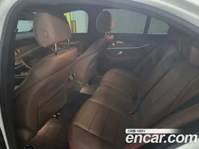 Mercedes-Benz E-Class W213 — Фото автомобиля 13
