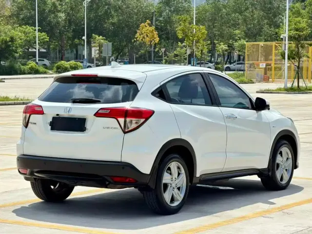 Honda Vezel — Фото автомобиля 6