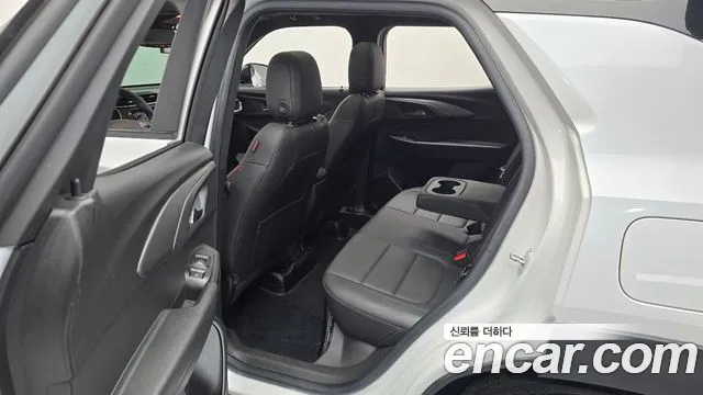 Chevrolet Trailblazer — Фото автомобиля 17