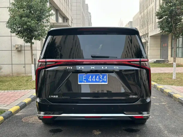 Maxus G90 — Фото автомобиля 5
