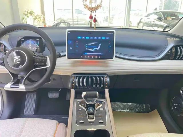 BYD Yuan PLUS — Фото автомобиля 15