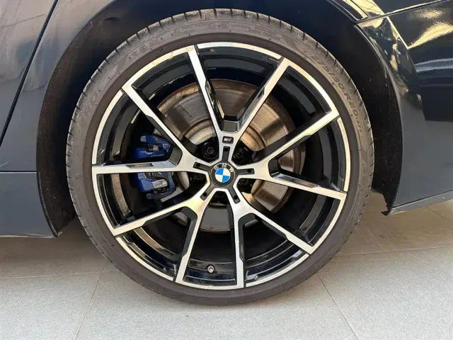 BMW 8 Series — Фото автомобиля 18