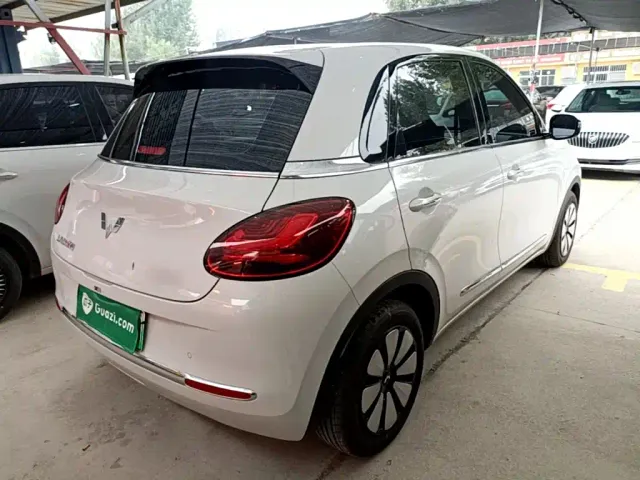 Wuling Bingo — Фото автомобиля 6
