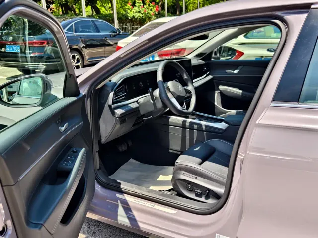 Volkswagen Passat — Фото автомобиля 5