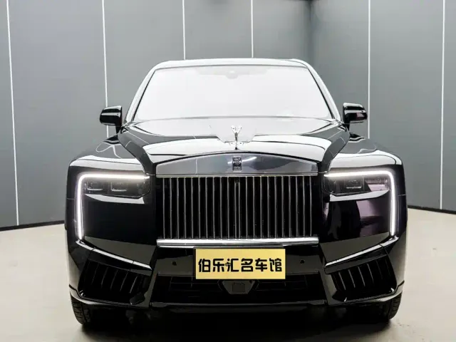 Rolls-Royce Cullinan — Фото автомобиля 3