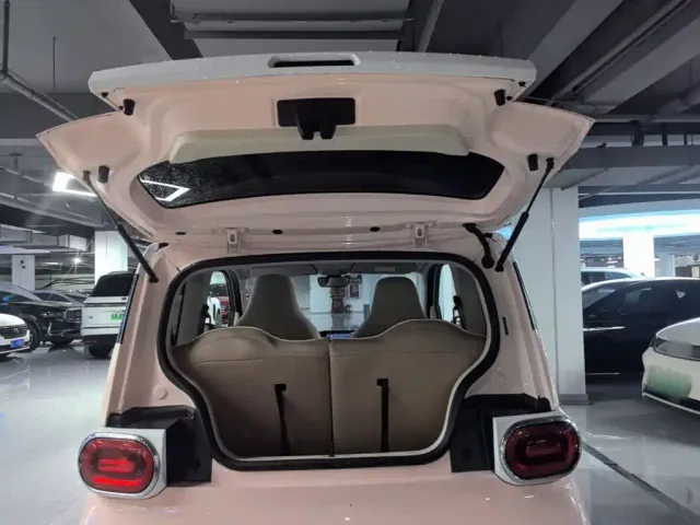 Wuling Hongguang Mini EV — Фото автомобиля 18