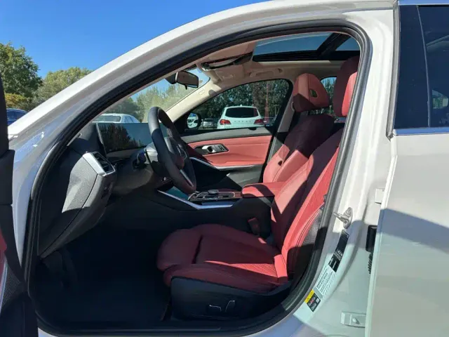 BMW i3 — Фото автомобиля 8
