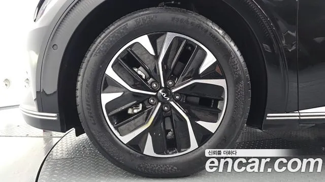 Kia EV6 — Фото автомобиля 5