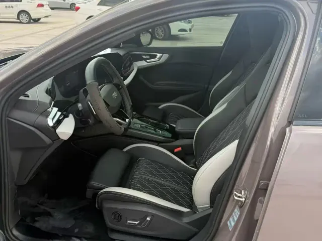 Audi A5L — Фото автомобиля 4