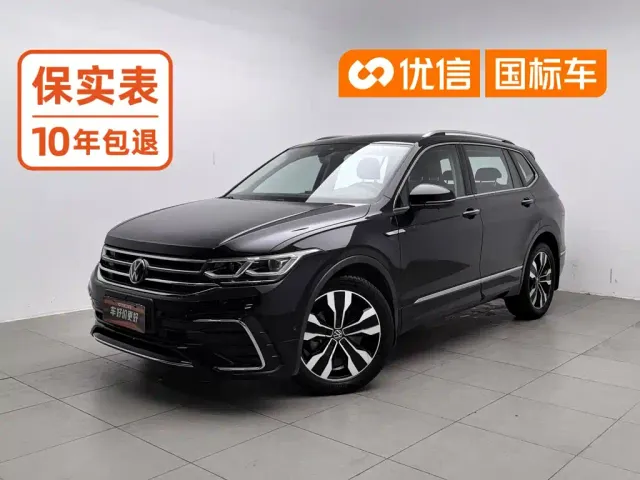 Фотография автомобиля — Volkswagen Tiguan L