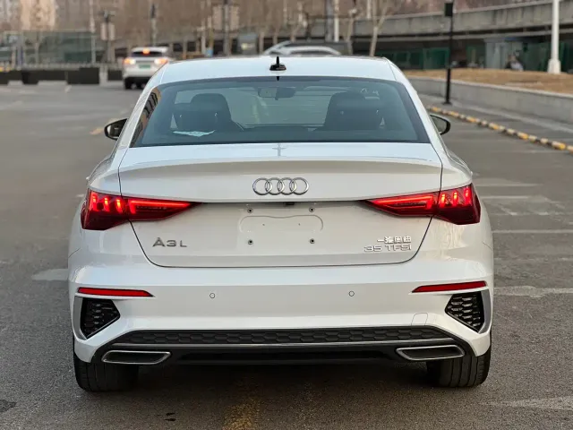 Audi A3 — Фото автомобиля 5