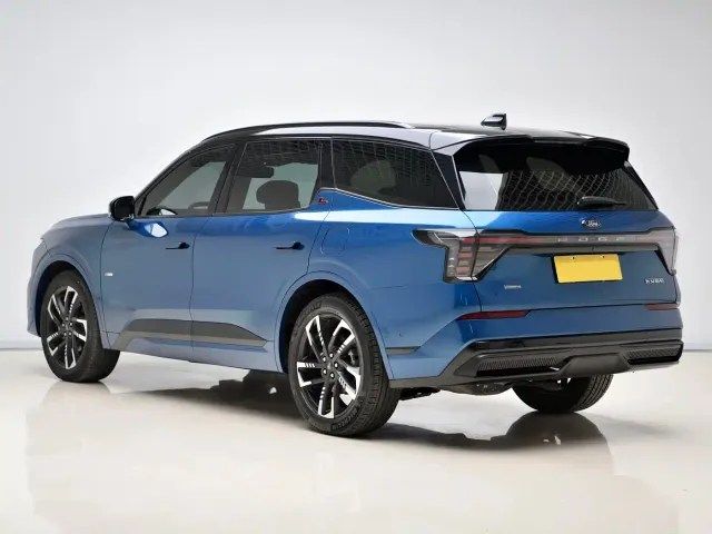 Ford Edge — Фото автомобиля 4