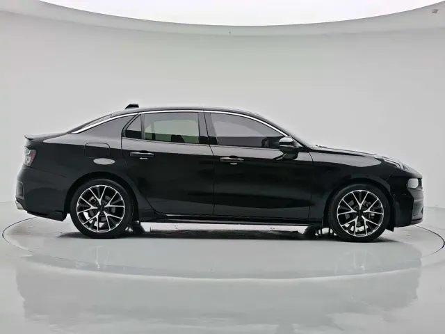 Lynk & Co 03 — Фото автомобиля 22