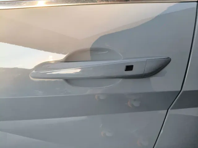 Hyundai Elantra — Фото автомобиля 27